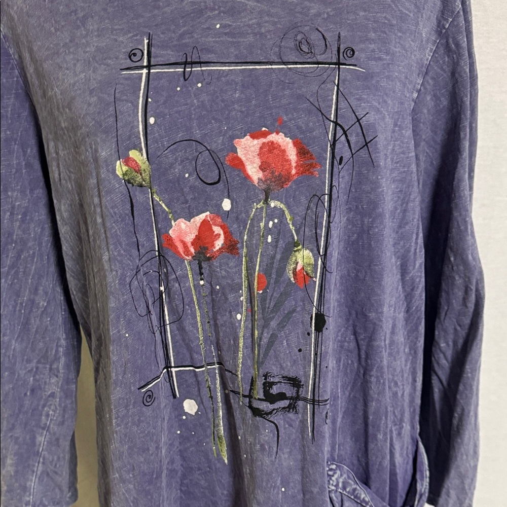 Jess & Jane Mineral Washed Patch Pocket Floral Graphic Purple Women's Tunic Top - Picture 3 of 11